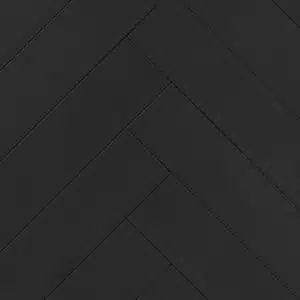 Eiken visgraat vloer van De Vloeren Kenner in de kleur dekkend zwart